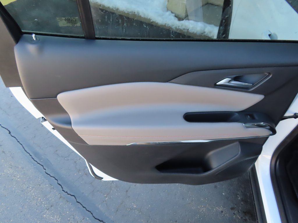 New 2026 Chevrolet Traverse LT image 24