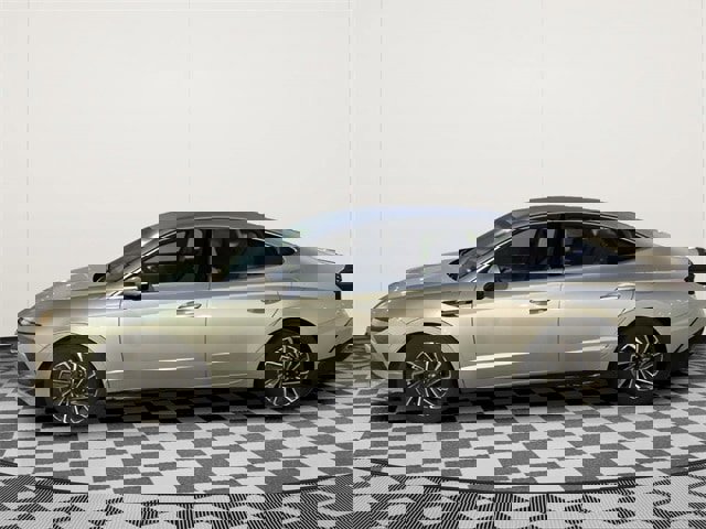 Used 2025 Hyundai Sonata SEL image 1