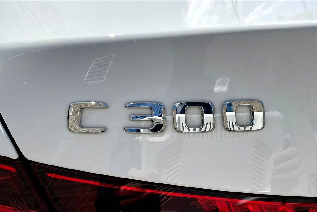Used 2025 Mercedes-Benz C 300 4MATIC Sedan image 33
