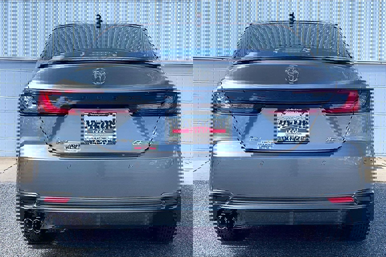 Used 2025 Toyota Camry XSE w/ Premium Plus Package image 5