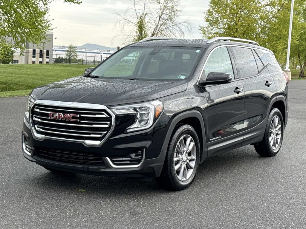 Used 2024 GMC Terrain SLT FWD image 28