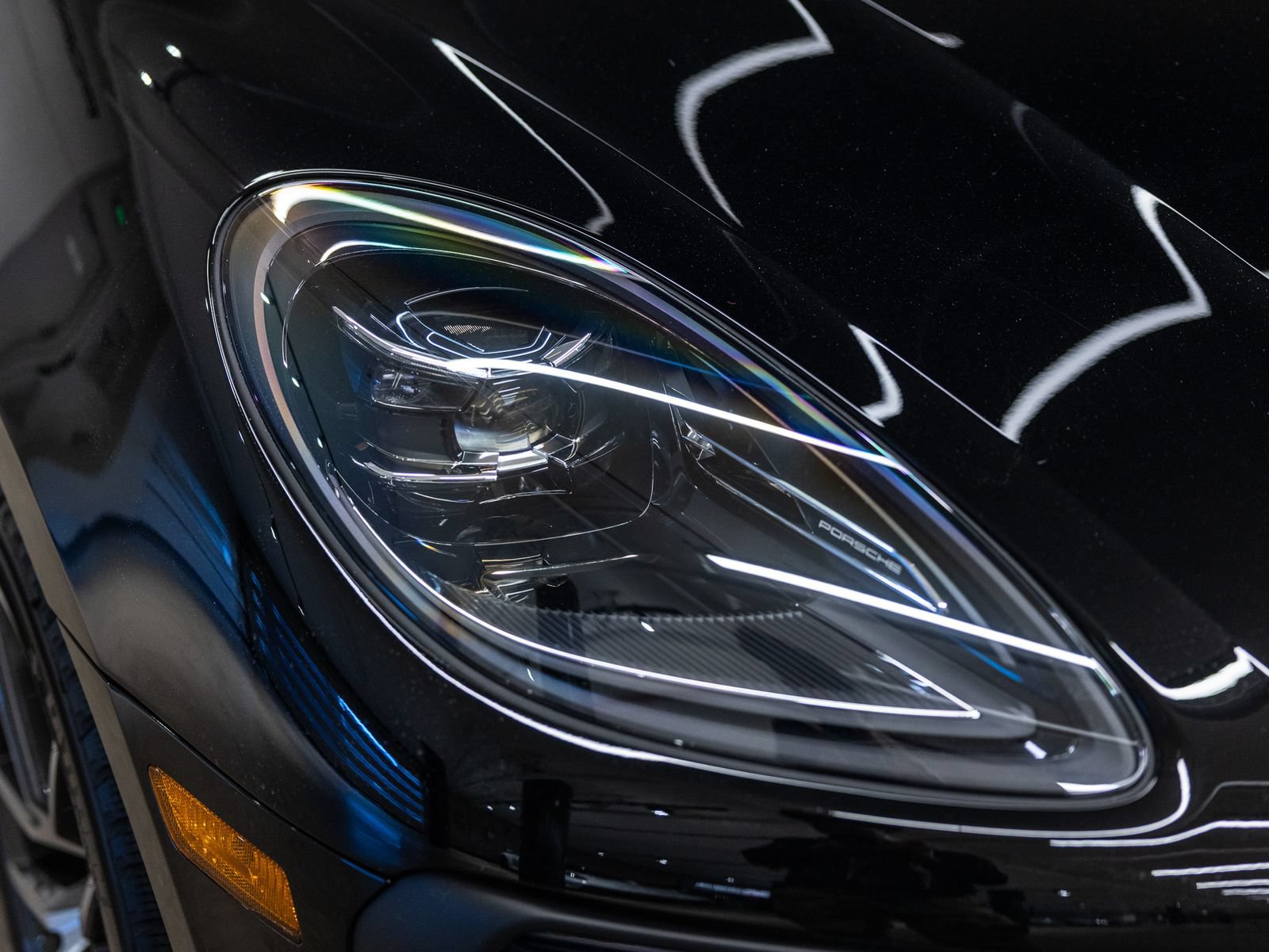 Certified 2026 Porsche Macan AWD/4WD image 14