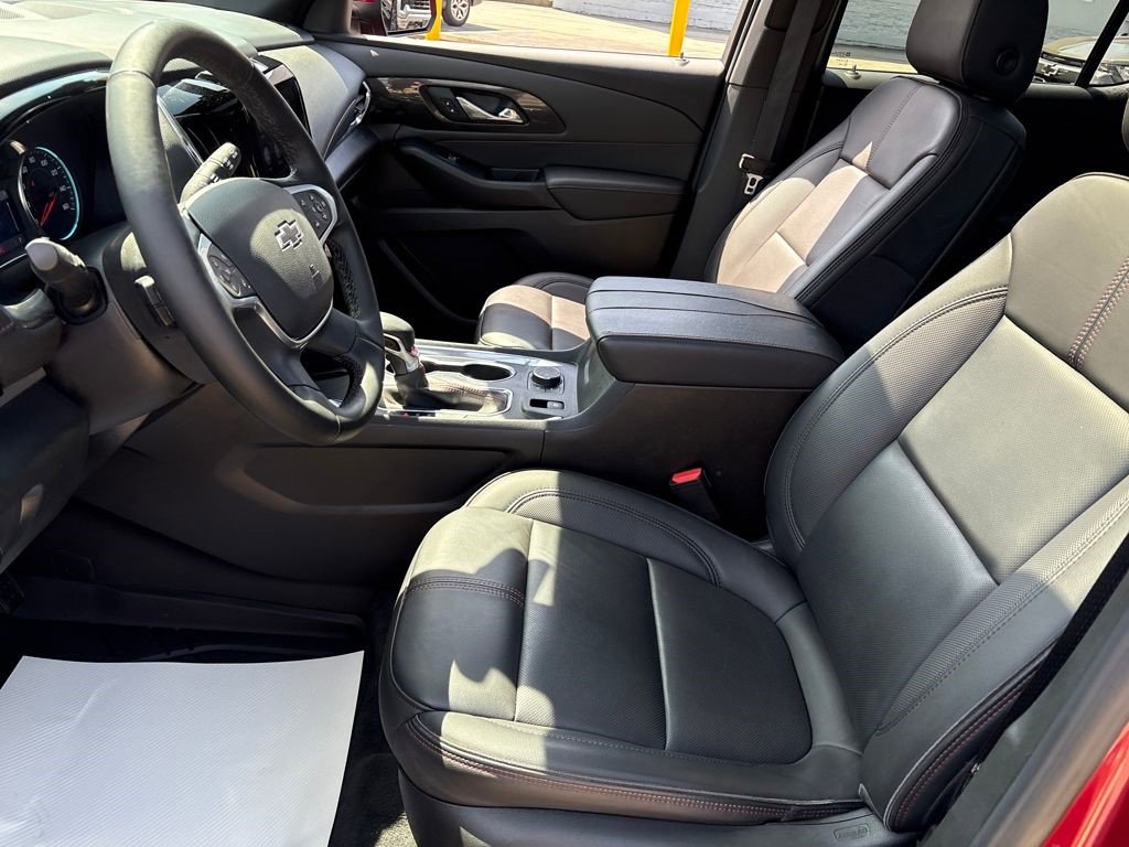 Certified 2023 Chevrolet Traverse RS w/ LPO, Floor Liner Package AWD/4WD image 6