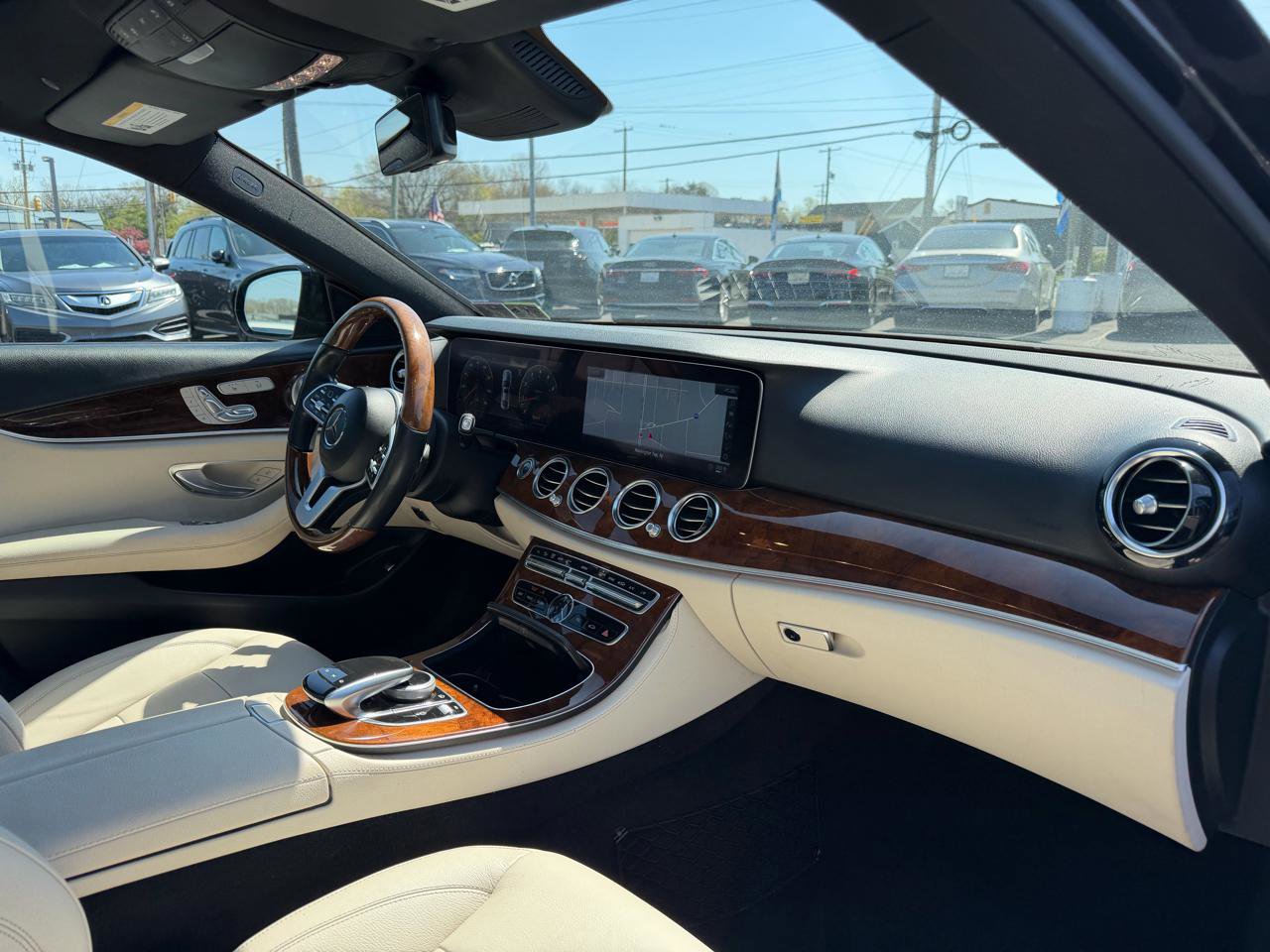 Used 2019 Mercedes-Benz E 300 4MATIC image 22