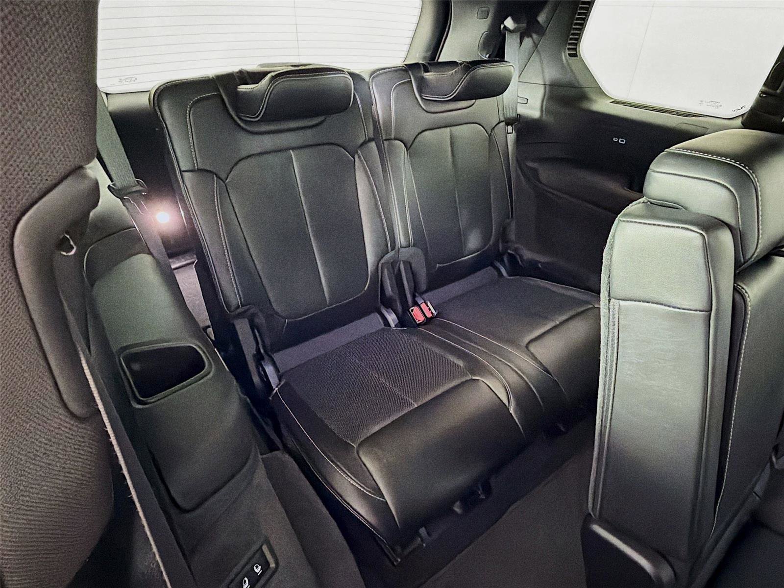 Used 2023 Jeep Grand Cherokee L Overland w/ Advanced Protech Group III AWD/4WD image 30