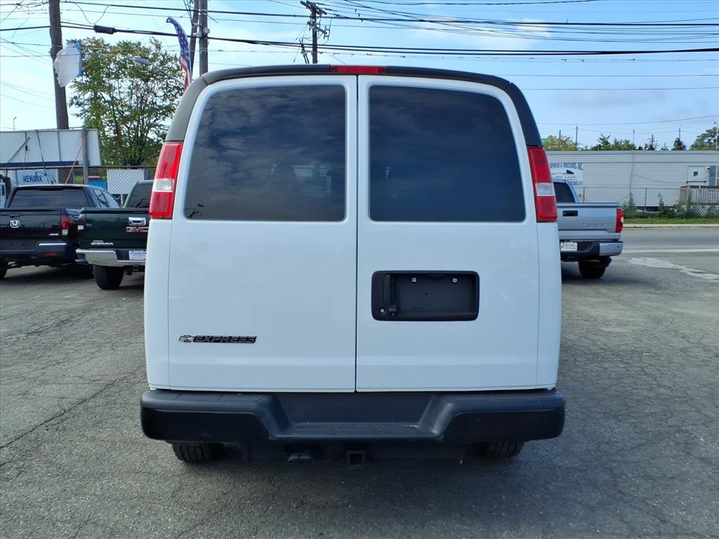 Used 2020 Chevrolet Express 2500 Extended w/ Enhanced Convenience Package RWD image 6