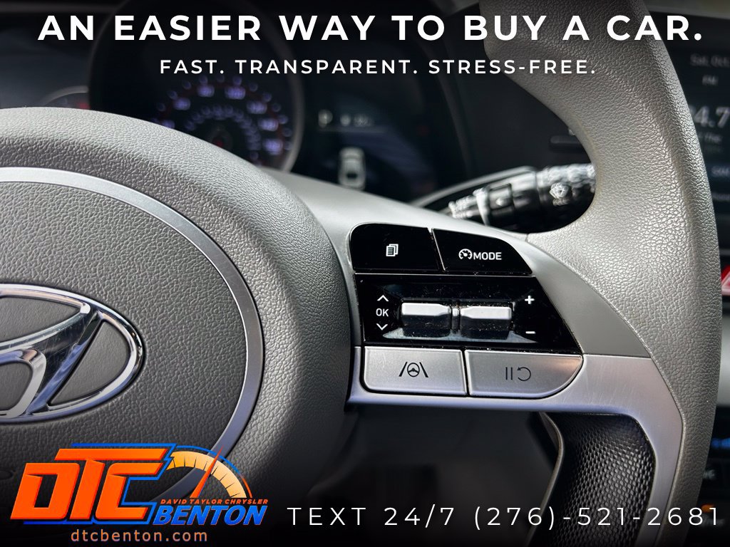 Used 2023 Hyundai Elantra SEL FWD image 16