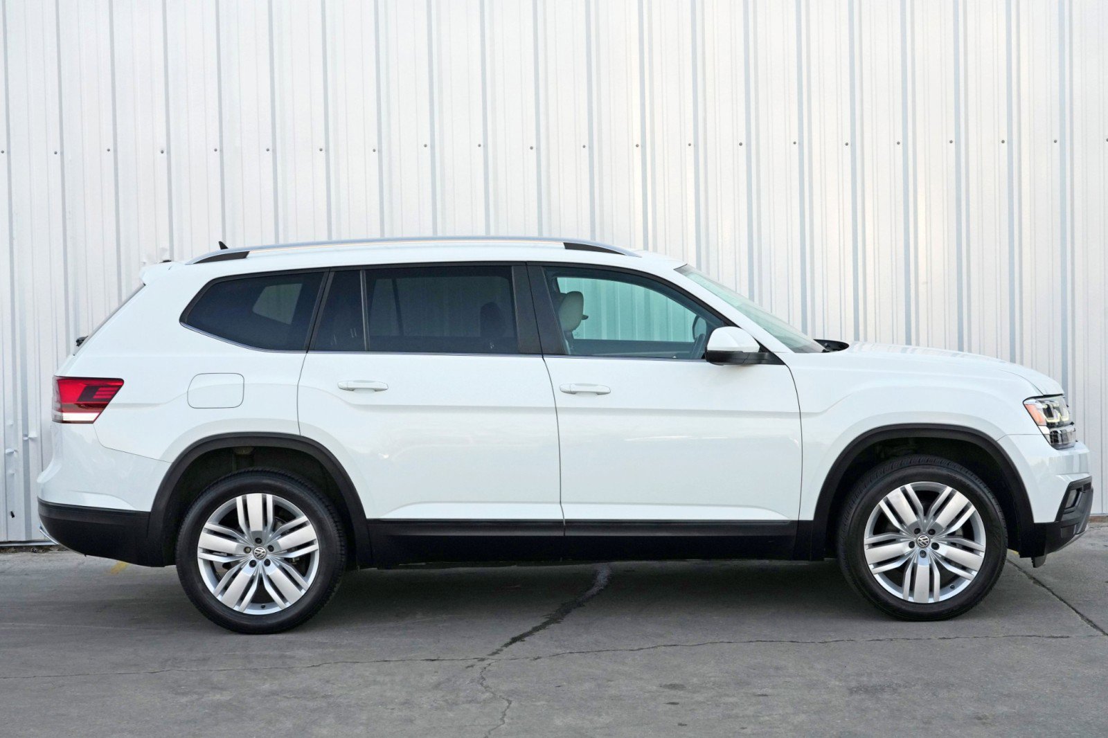 Used 2019 Volkswagen Atlas SE w/ Towing Package image 51