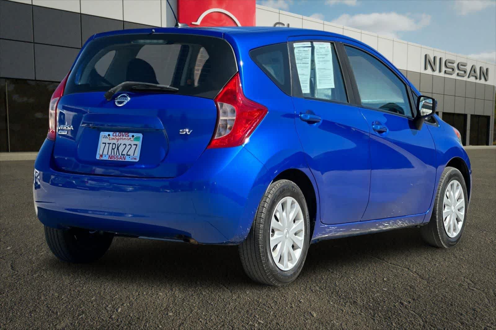 Used 2016 Nissan Versa Note SV FWD image 3