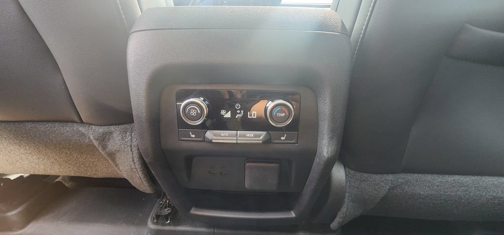 Used 2026 Buick Enclave Avenir w/ Super Cruise Package FWD image 21