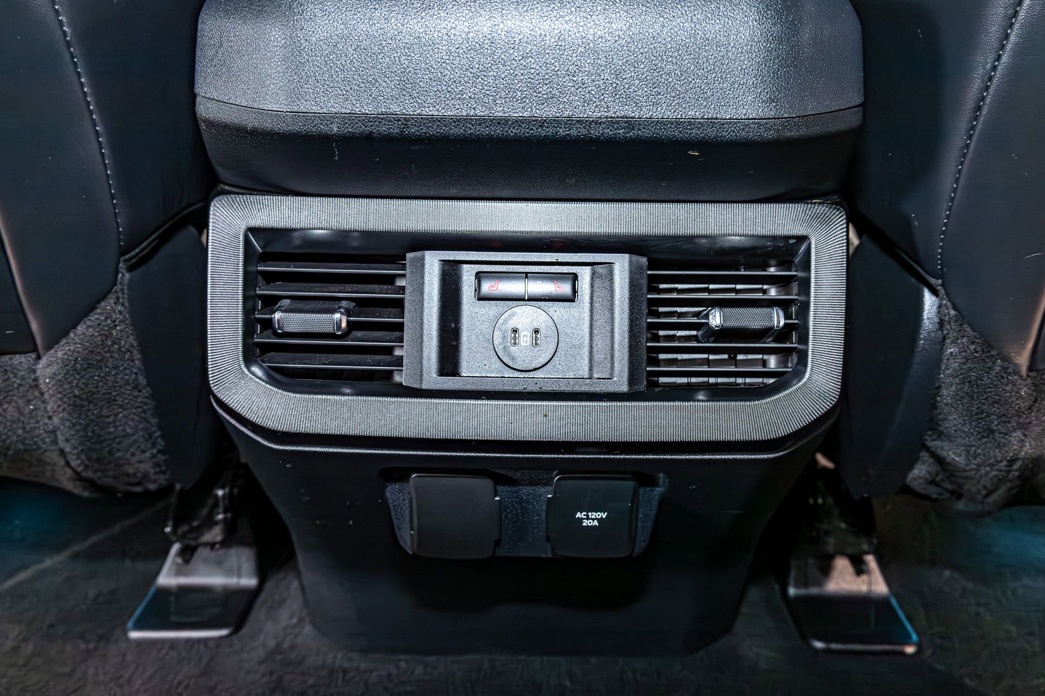 Used 2023 Ford F450 Platinum w/ FX4 Off-Road Package image 23