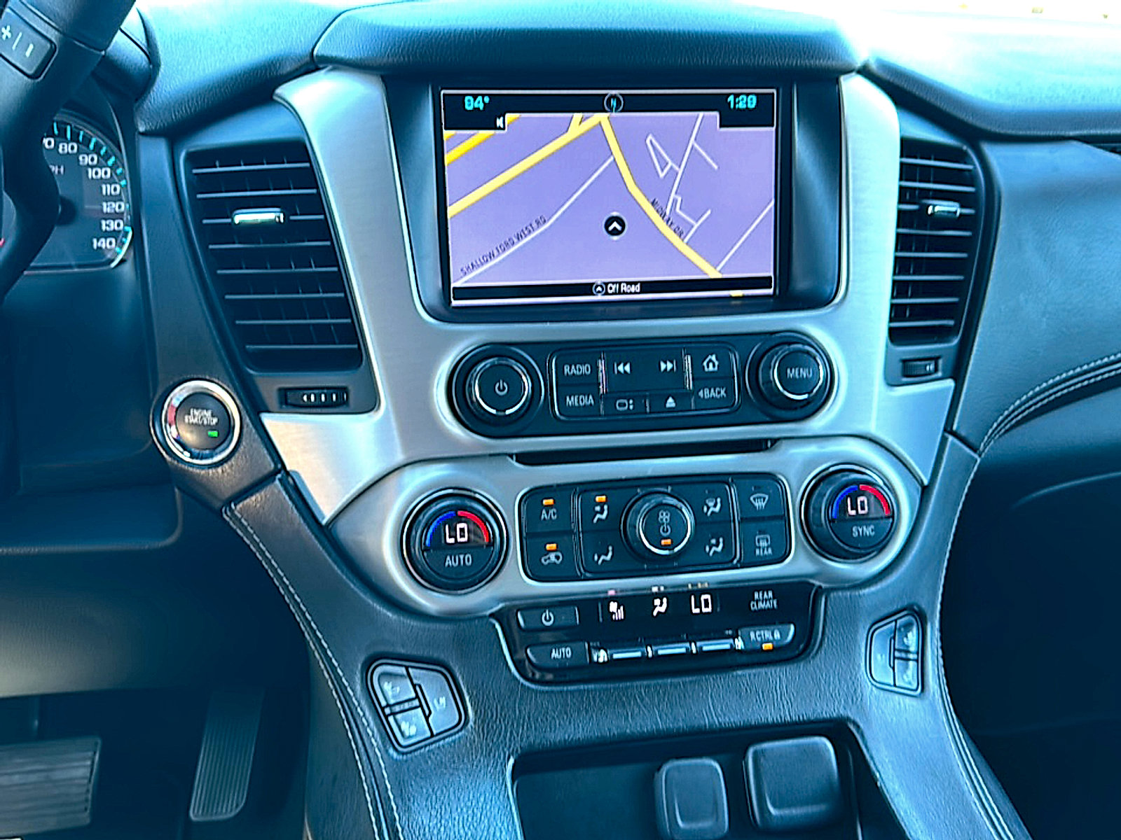 Used 2018 GMC Yukon XL SLT w/ Premium Edition RWD image 35