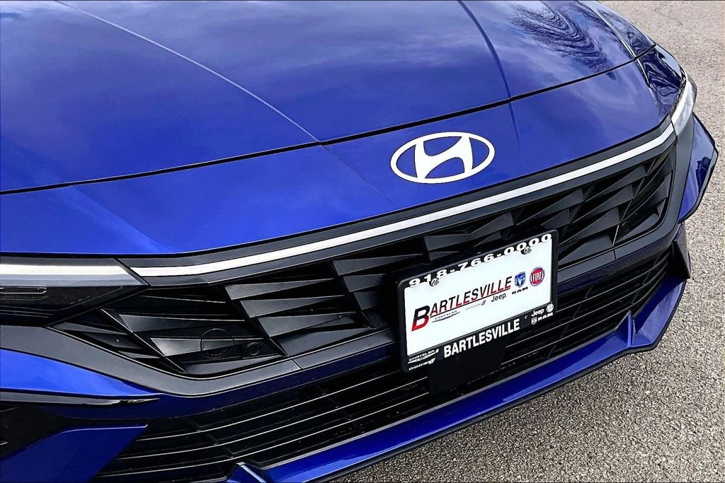 Used 2025 Hyundai Elantra SEL image 26