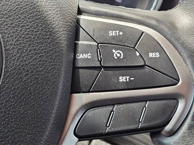 Used 2020 Jeep Grand Cherokee Altitude AWD/4WD image 20