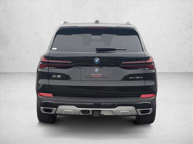 New 2026 BMW X5 xDrive50e w/ Climate Comfort Package image 8