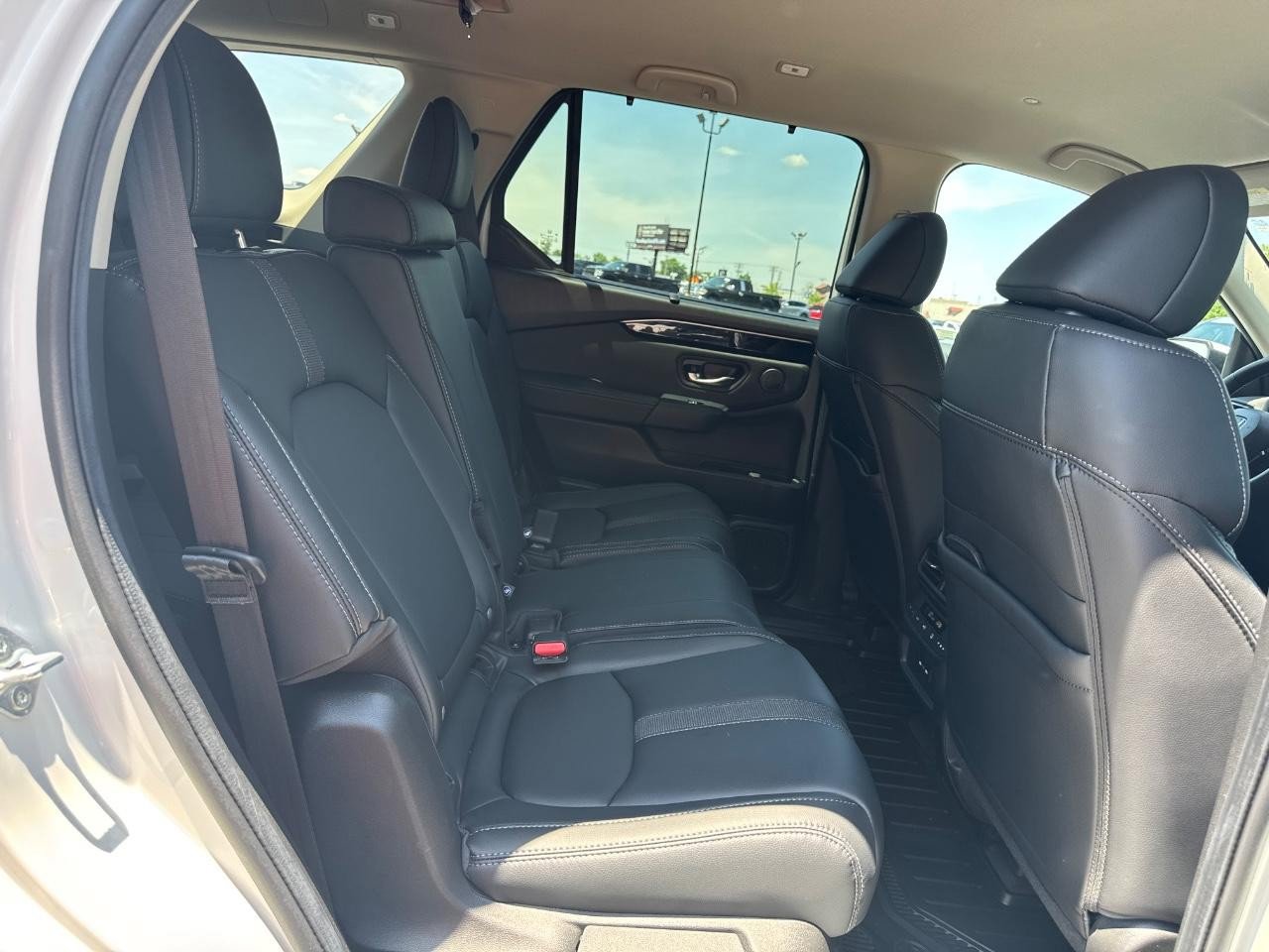 Certified 2025 Honda Pilot EX-L image 11