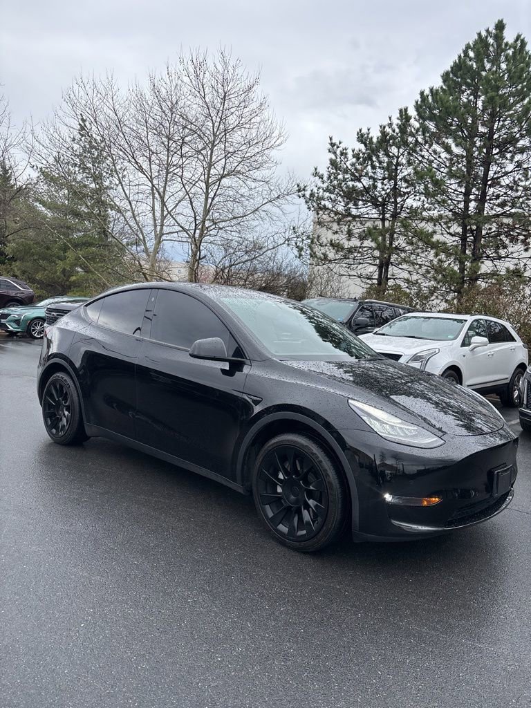 Used 2021 Tesla Model Y Long Range image 2