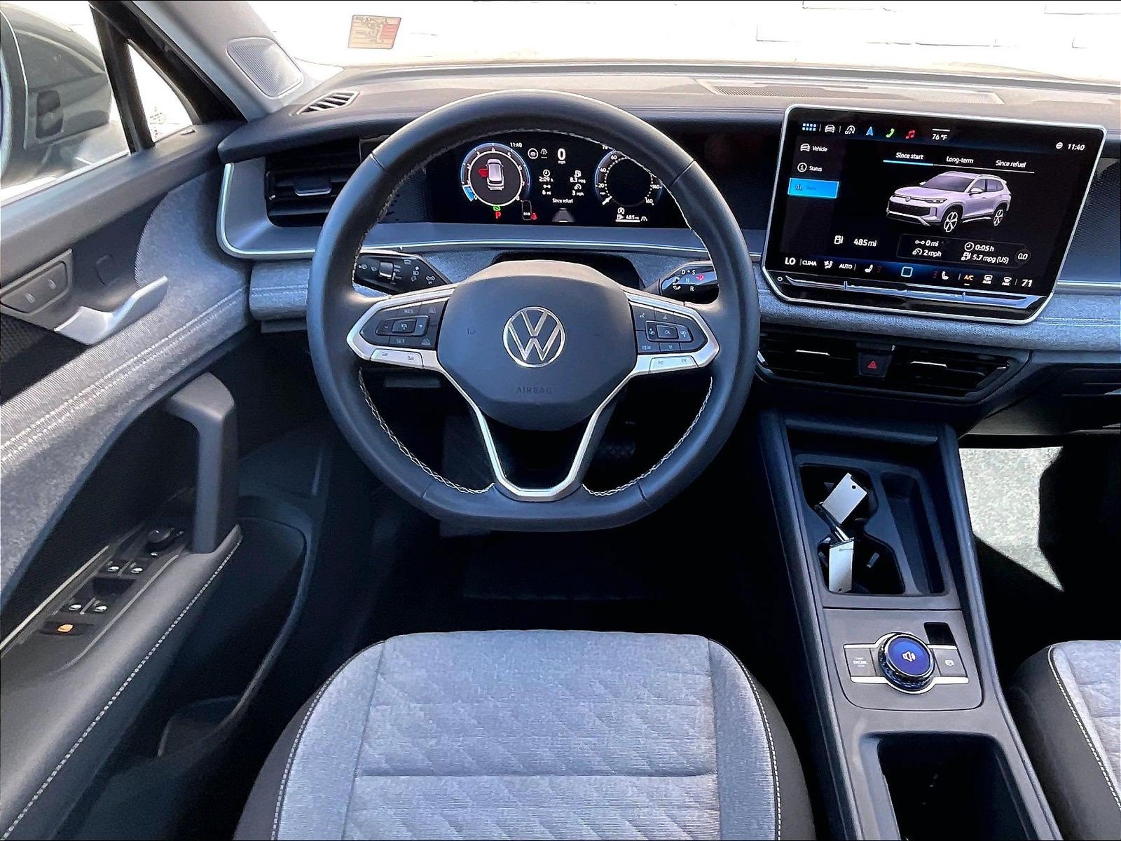 Certified 2025 Volkswagen Tiguan S AWD/4WD image 4