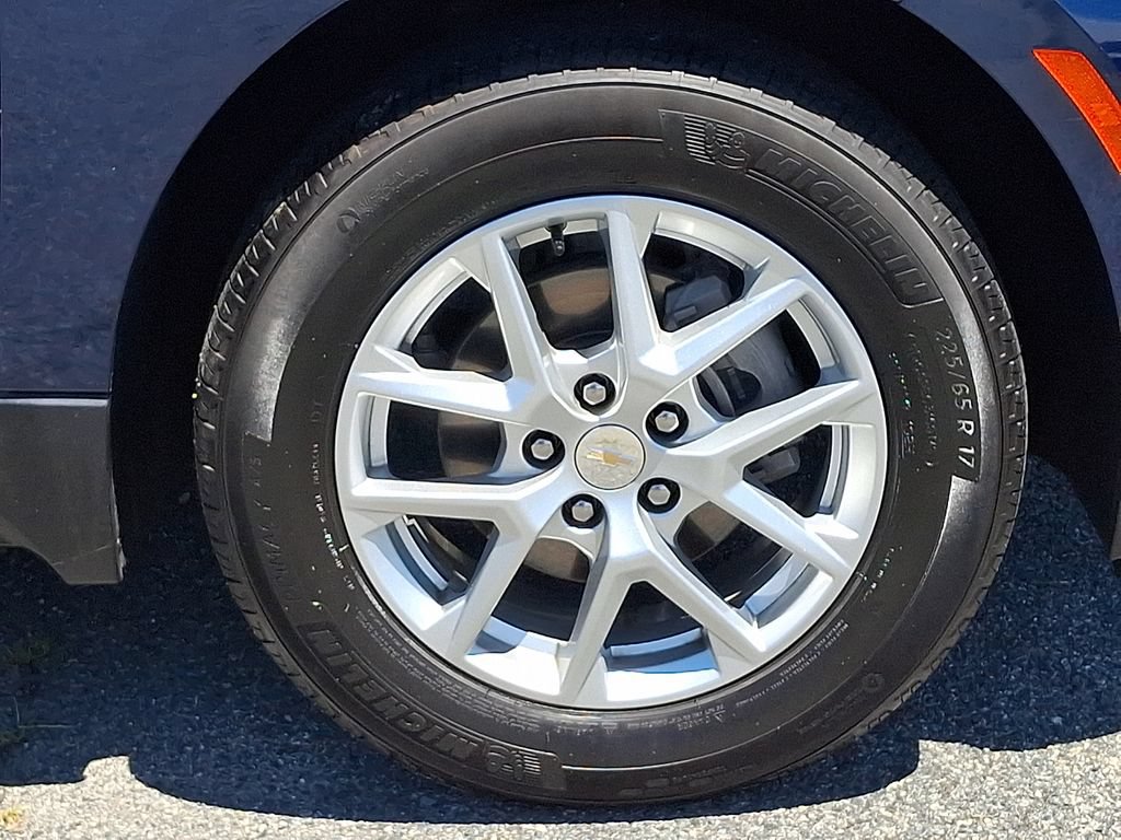 Certified 2023 Chevrolet Equinox LS w/ LS Convenience Package FWD image 8