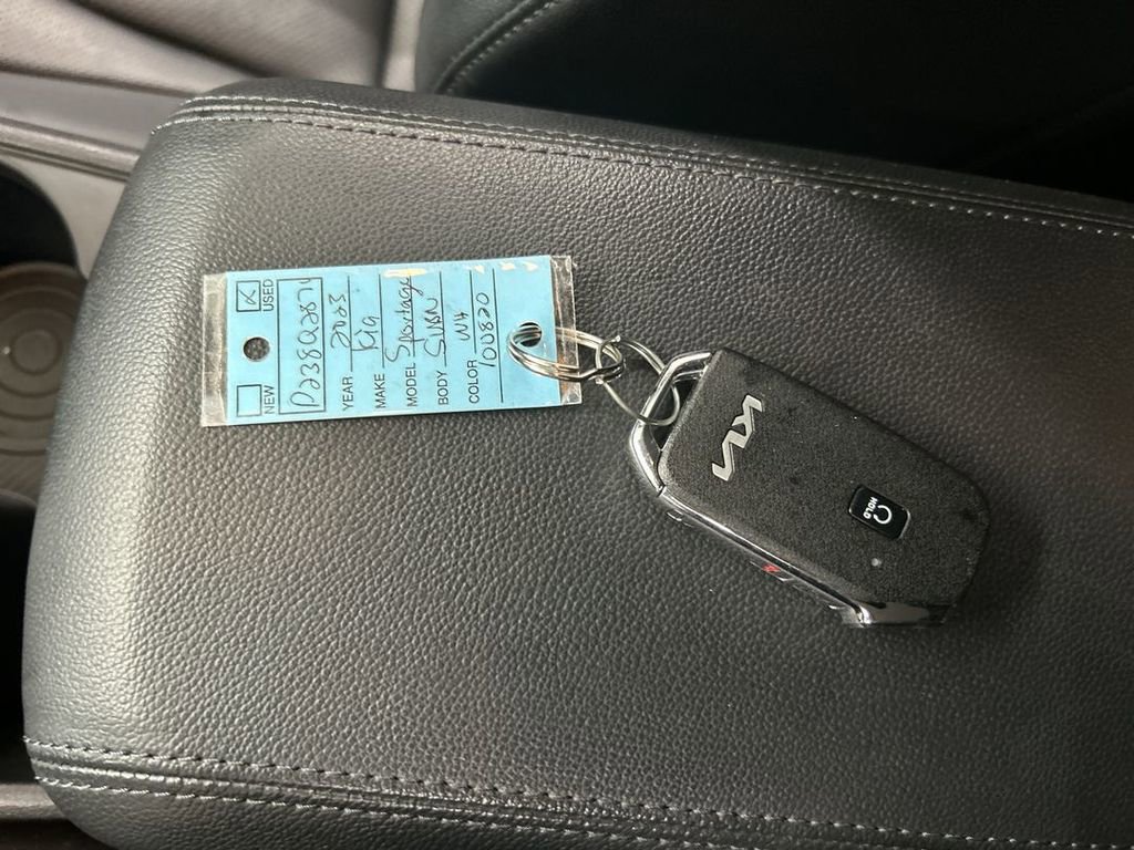 Certified 2023 Kia Sportage EX image 12