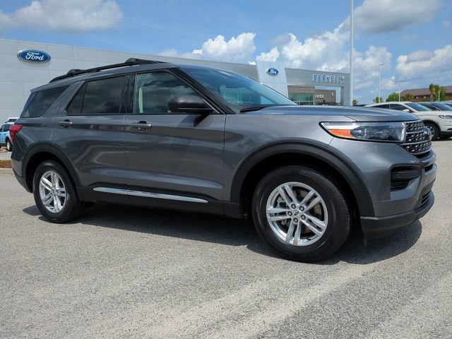 Used 2022 Ford Explorer XLT RWD image 2