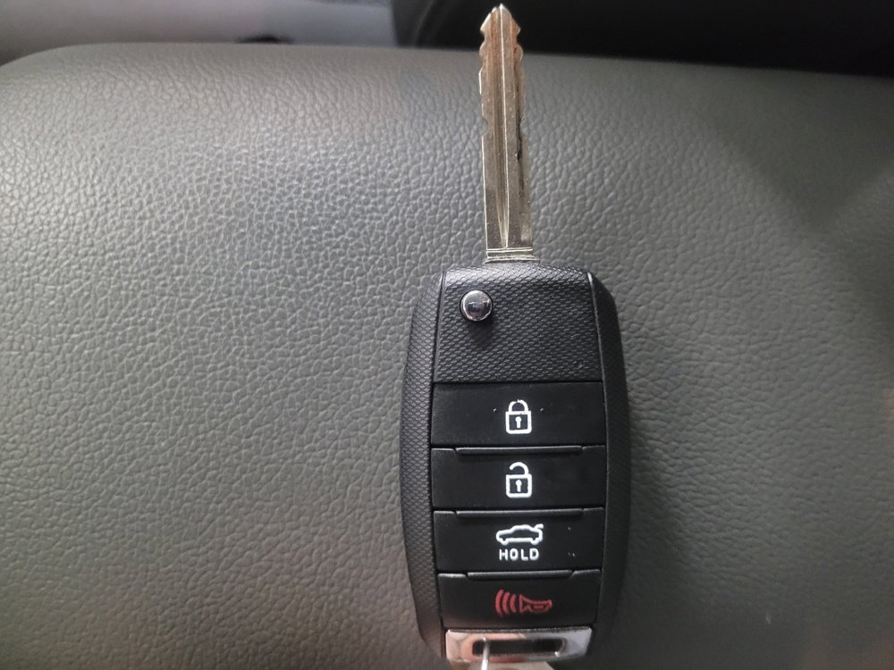 Used 2017 Kia Forte LX image 32