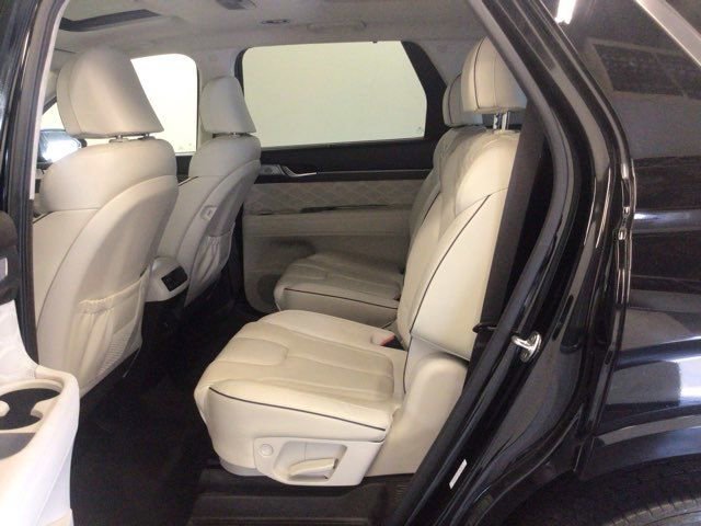 Used 2020 Hyundai Palisade Limited FWD image 16