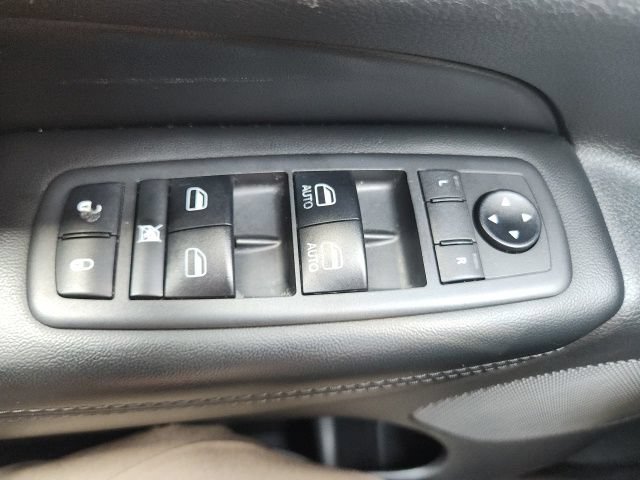 Used 2018 Jeep Grand Cherokee Altitude RWD image 30