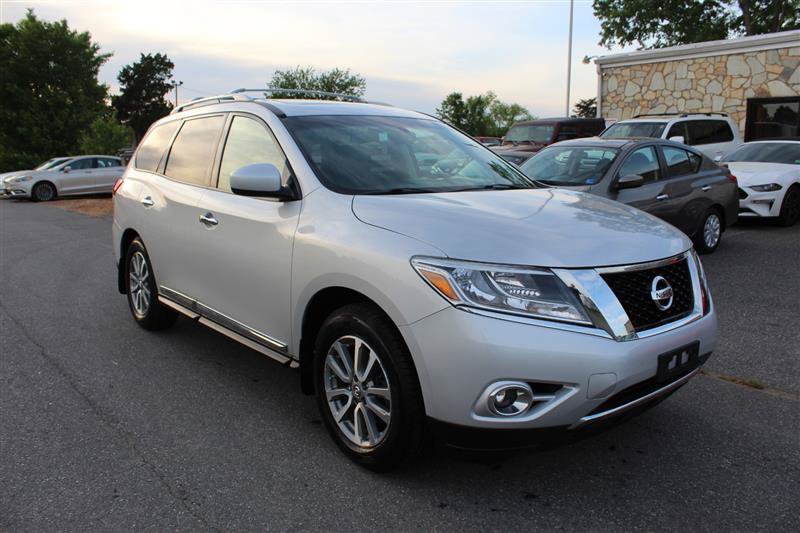 Used 2013 Nissan Pathfinder SL w/ SL Premium Pkg AWD/4WD image 9