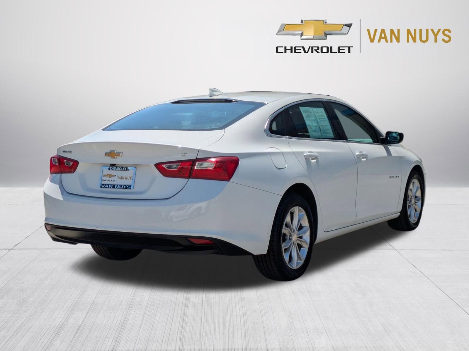 Used 2023 Chevrolet Malibu LT FWD image 3
