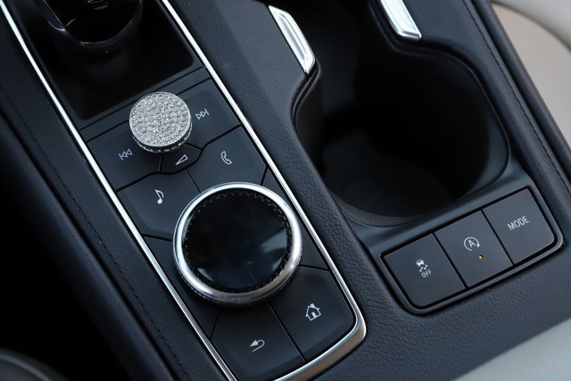 Used 2022 Cadillac XT4 Premium Luxury w/ Safety Alert Package image 22