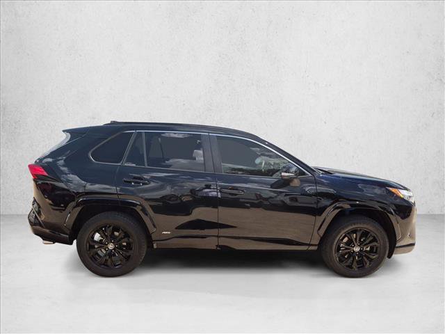 Used 2022 Toyota RAV4 SE AWD/4WD image 4