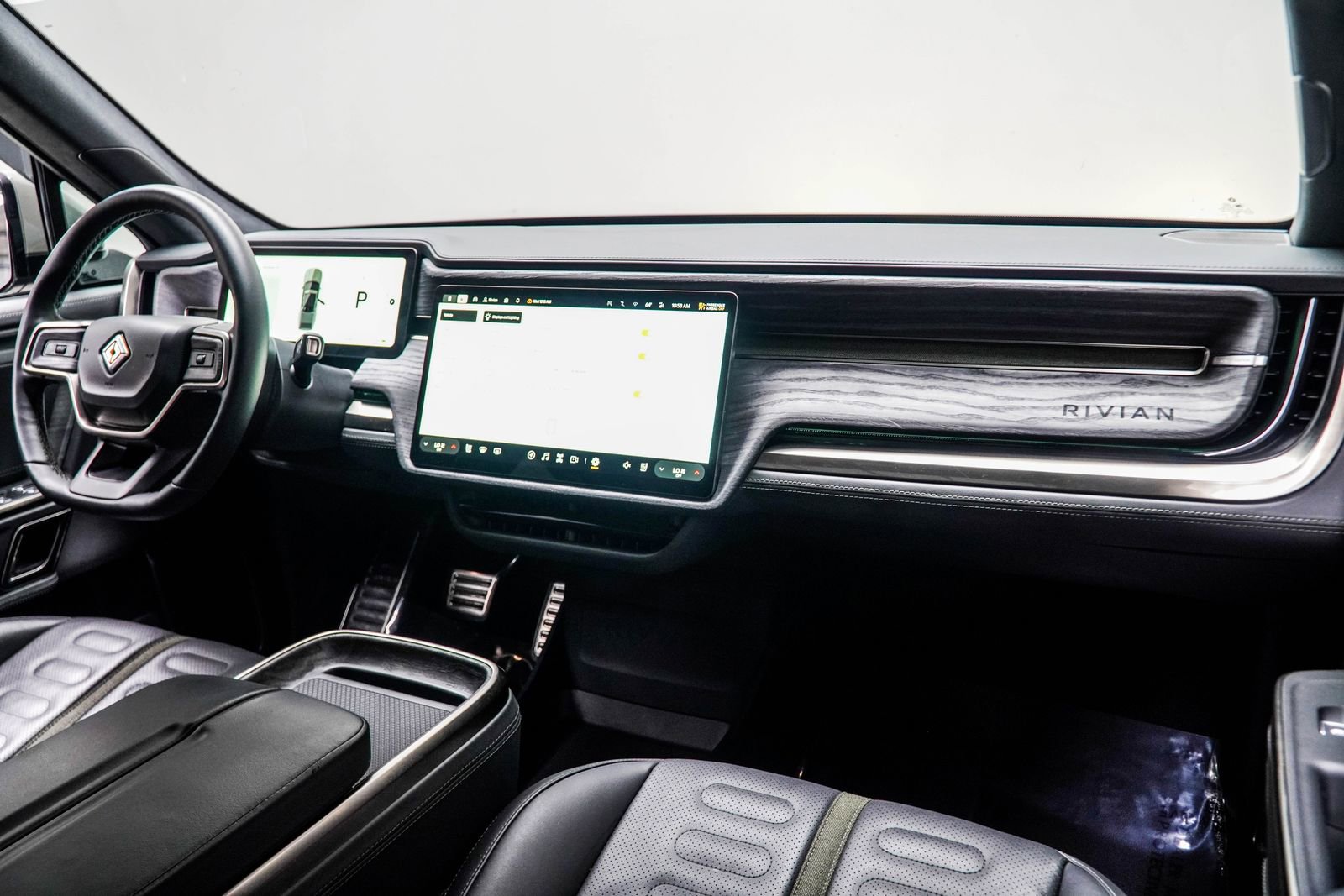 Used 2022 Rivian R1T Launch Edition image 24