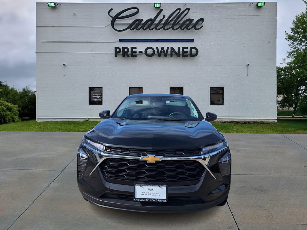 Used 2024 Chevrolet Trax LS w/ LS Convenience Package image 8