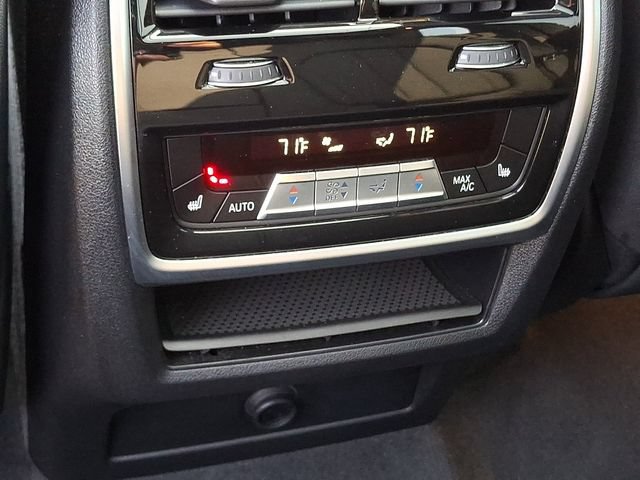 Used 2019 BMW X5 xDrive40i w/ Premium Package 2 AWD/4WD image 11