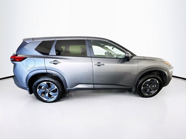 Certified 2026 Nissan Rogue SV AWD/4WD image 4