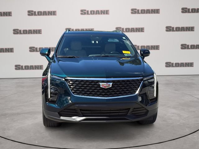 Used 2024 Cadillac XT4 Luxury w/ Cold Weather Package AWD/4WD image 8