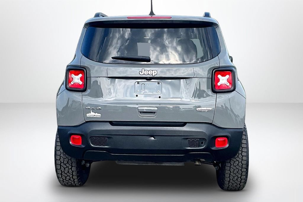 Used 2022 Jeep Renegade Latitude AWD/4WD image 7