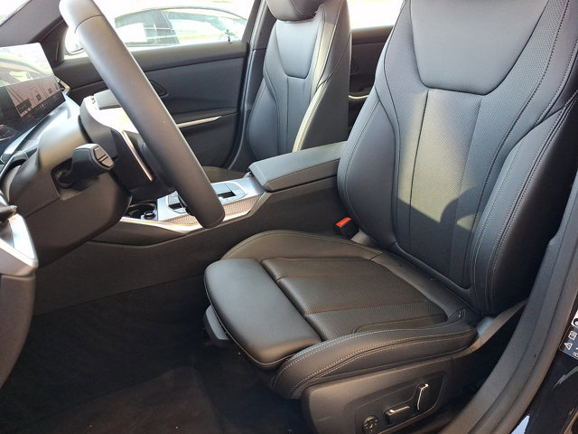 Certified 2025 BMW 330i xDrive Sedan w/ Convenience Package image 13