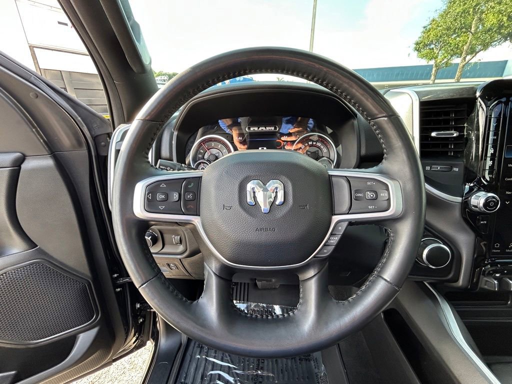 Used 2022 RAM 1500 Big Horn AWD/4WD image 16