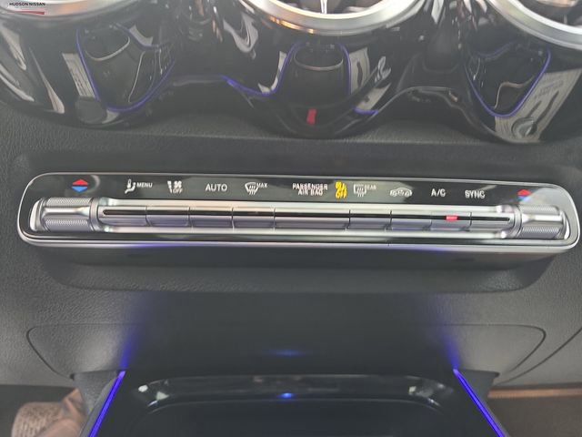 Used 2022 Mercedes-Benz GLB 250 4MATIC image 37