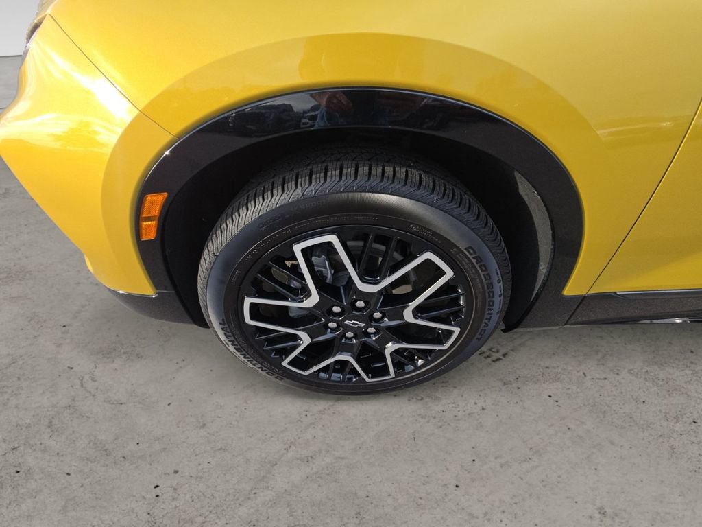 Certified 2023 Chevrolet Blazer RS w/ Driver Confidence II Package AWD/4WD image 9