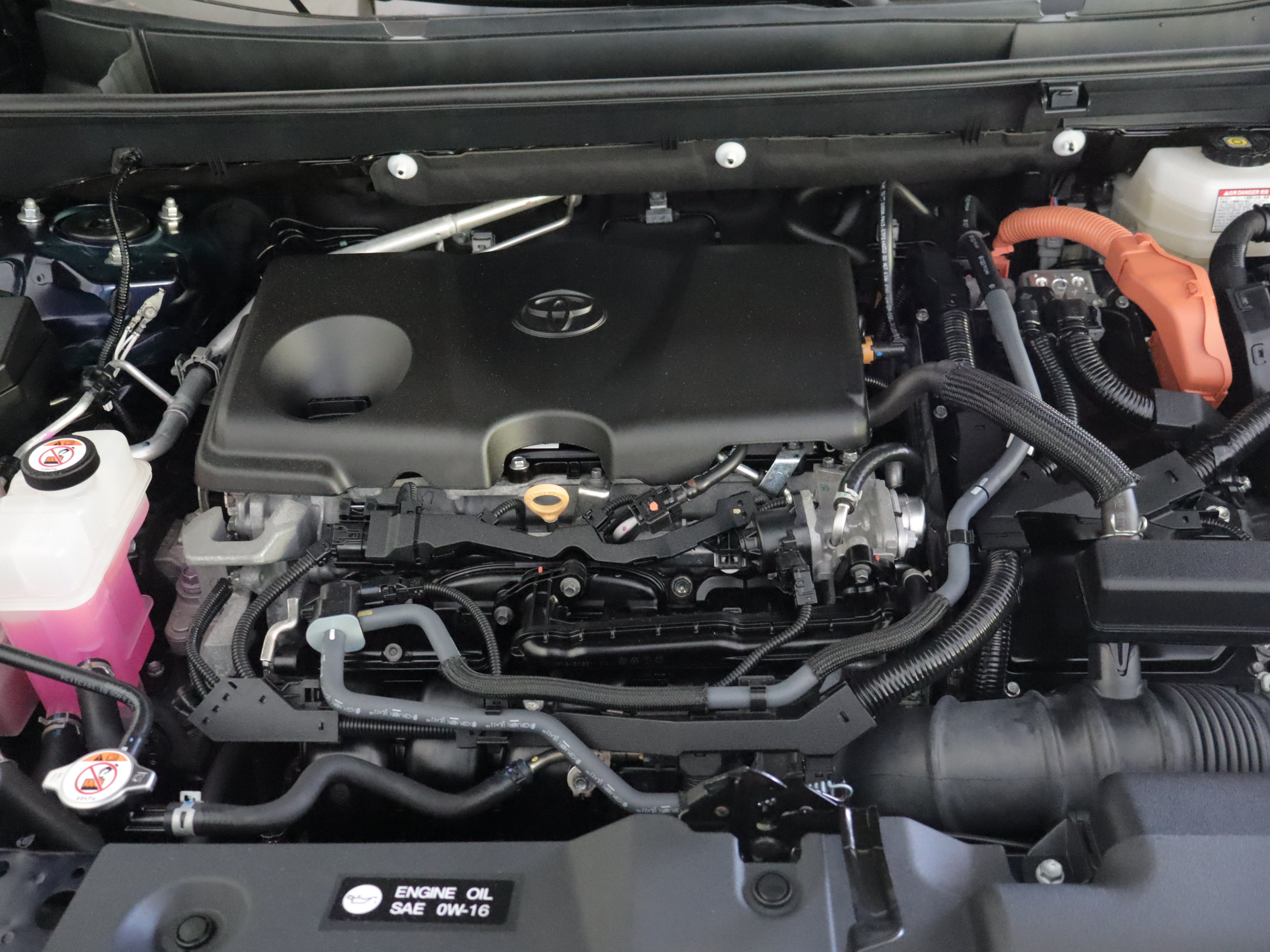 Used 2025 Toyota RAV4 XLE Premium w/ Weather Package AWD/4WD image 29