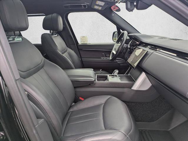 Certified 2025 Land Rover Range Rover SE AWD/4WD image 23