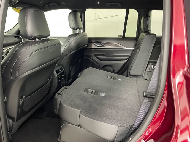 New 2026 Jeep Grand Cherokee Altitude AWD/4WD image 6