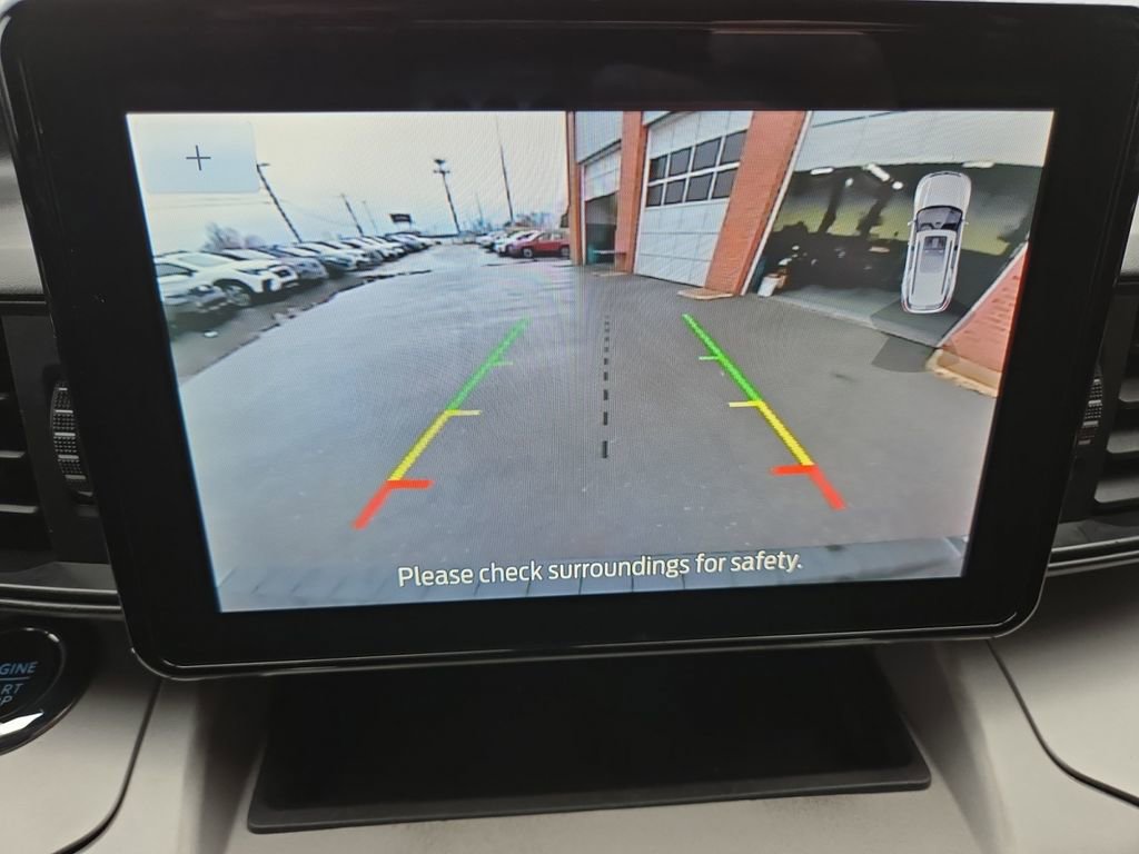 Used 2023 Ford Explorer XLT image 19