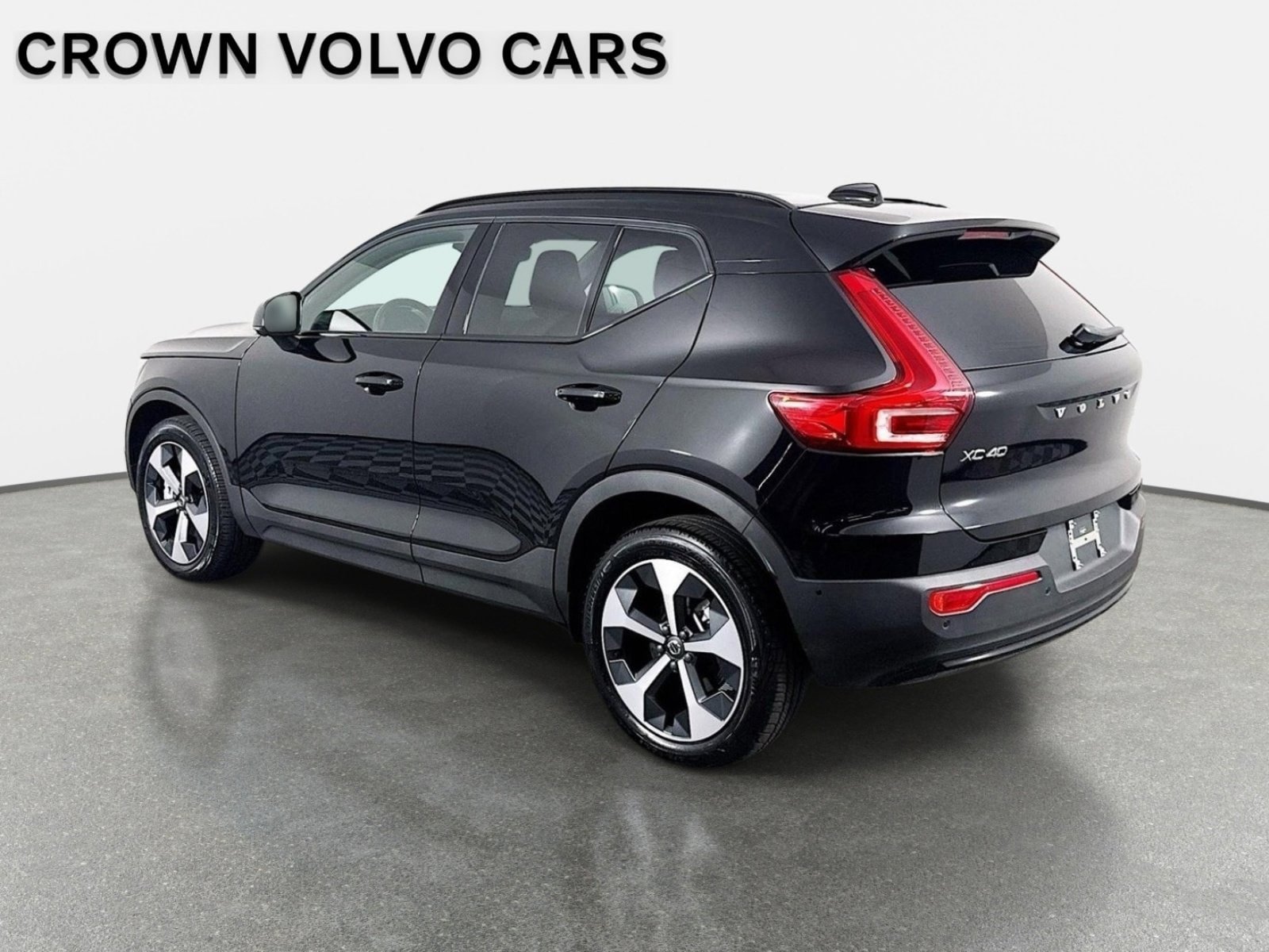 Used 2026 Volvo XC40 B5 Plus AWD/4WD image 8