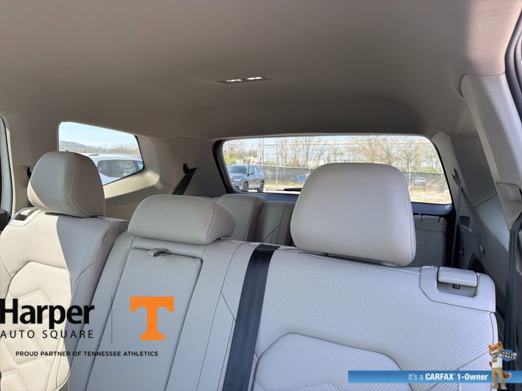 Used 2025 Volkswagen Atlas SE image 9