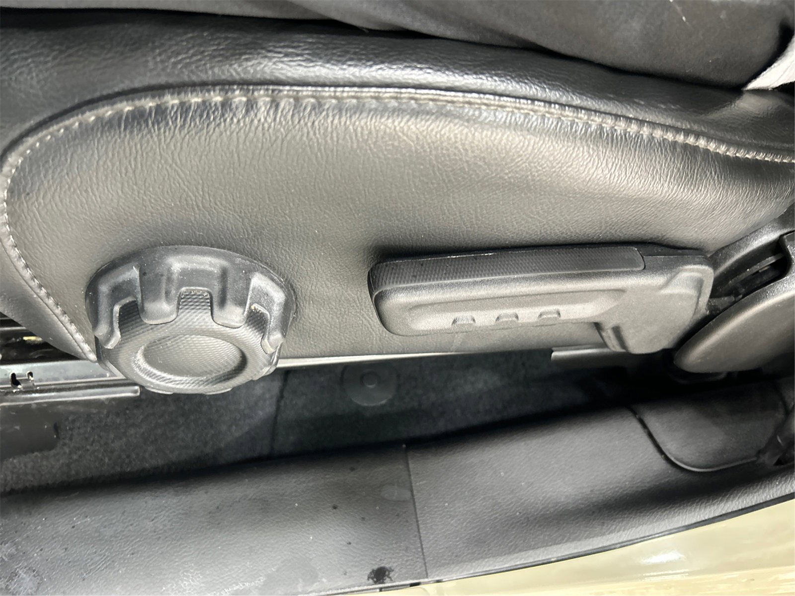 Used 2022 Jeep Gladiator Overland w/ Popular Equipment Package image 16