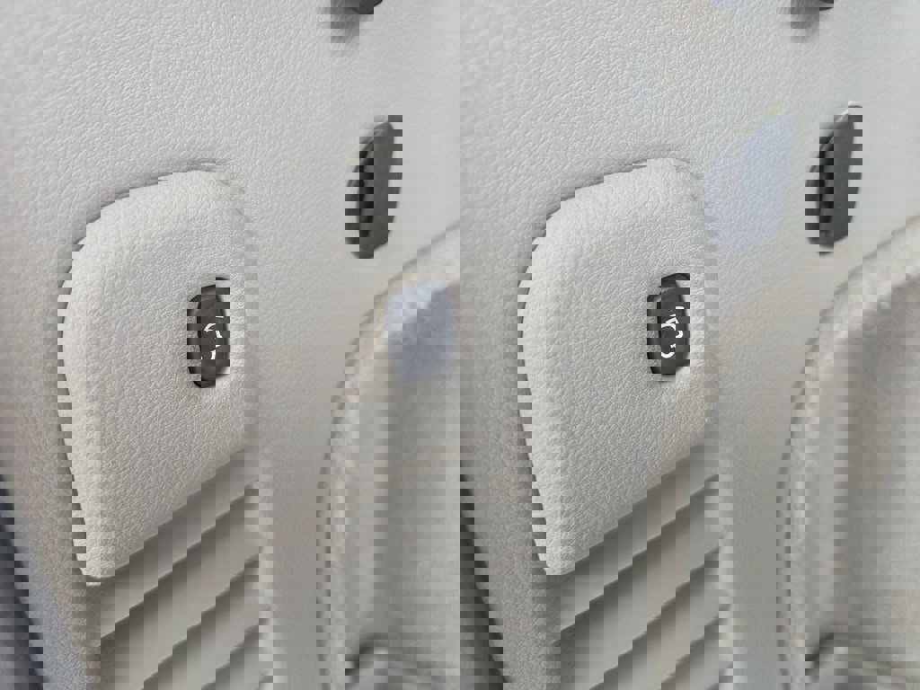 Used 2012 Jeep Grand Cherokee Altitude image 24